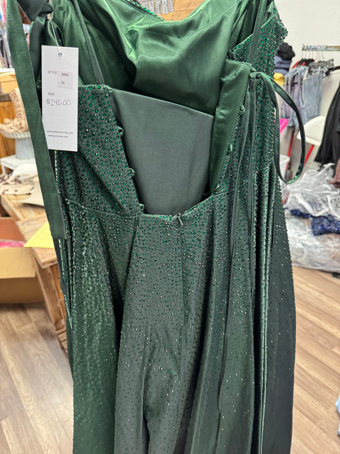 8886 emerald