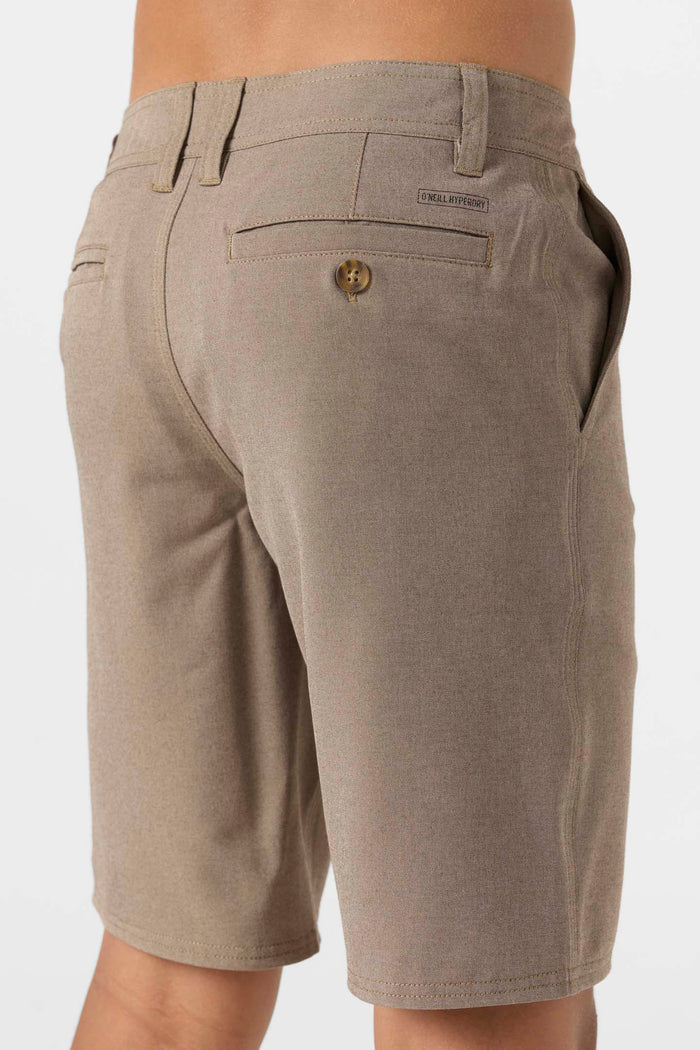 Boy's Reserve Light Check 18" Hybrid Shorts - Brown | O'Neill