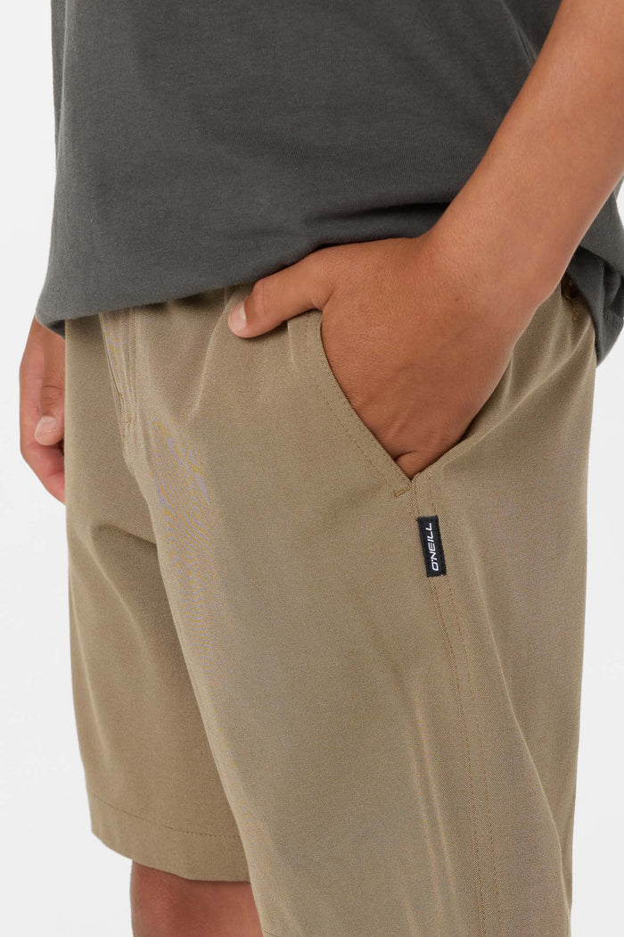 Boy's Reserve Light Check Elastic Waist 16" Hybrid Shorts