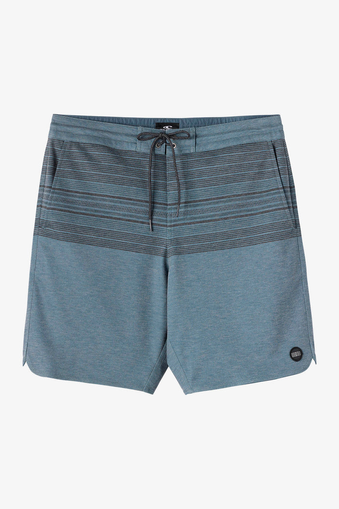 Boy's Transit Scallop 17" Shorts - Grey | O'Neill