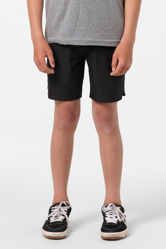 Boy's Utility Scallop Hybrid 16" Hybrid Shorts - Black | O'Neill