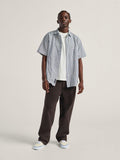 Camisa M/C Hombre Lawson Stripe Wove Gris Vans