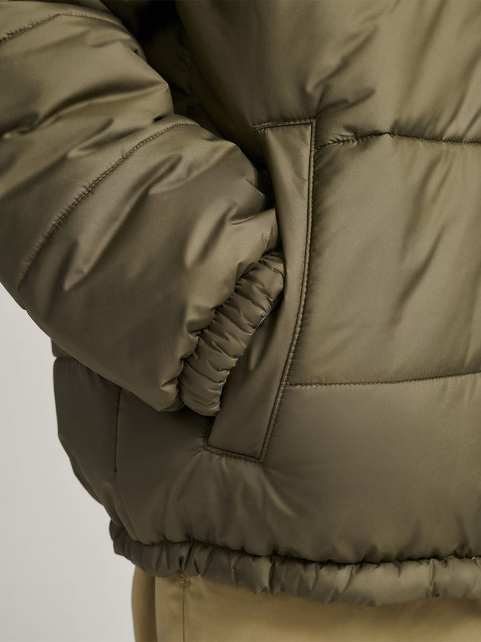 Chaqueta Hombre Mte Hillgate Puffer Gris Vans