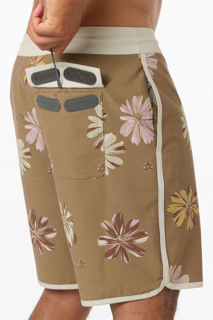 Cruzer Scallop 18" Boardshorts - Dark Khaki | O'Neill