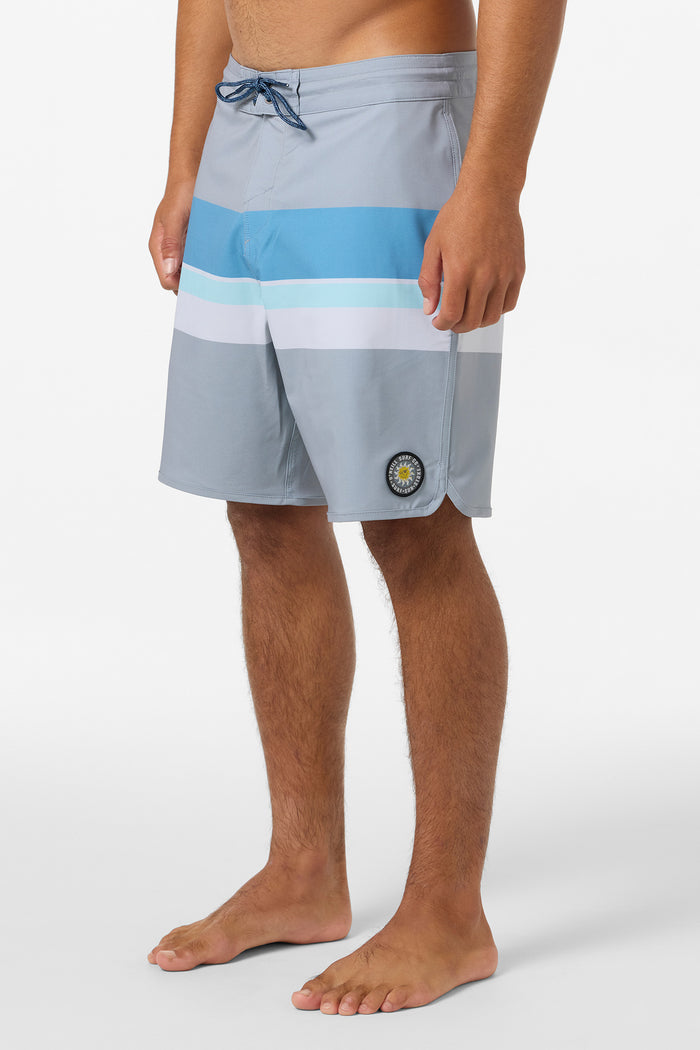 Cruzer Stripe Scallop 18" Boardshorts - Lght Gry2 | O'Neill