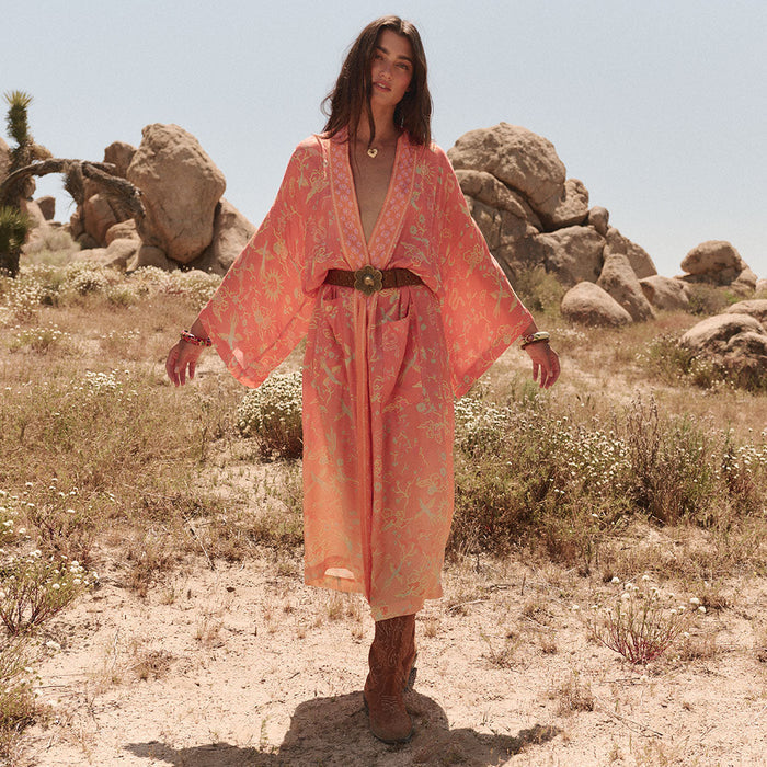 Spell-DesertBanditaMaxiRobe-Sunset-SQUARE_d0091973-a2b8-4515-a126-493719724c59.jpg