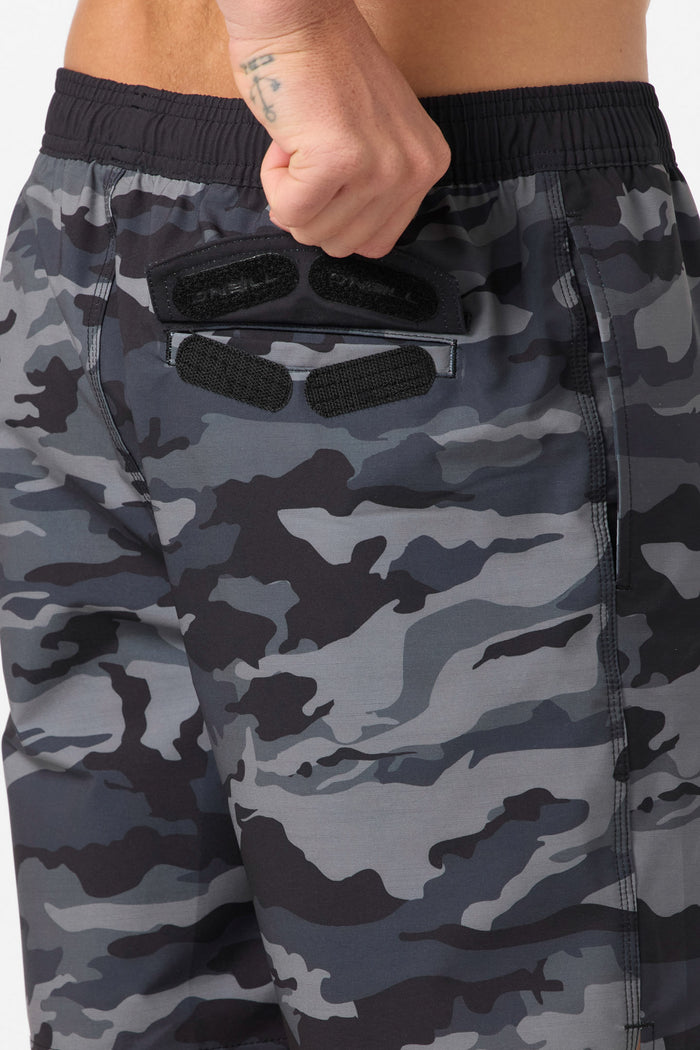 Hermosa Elastic Waist Lined 17" Swim Trunks - Black Camo | O'Neill