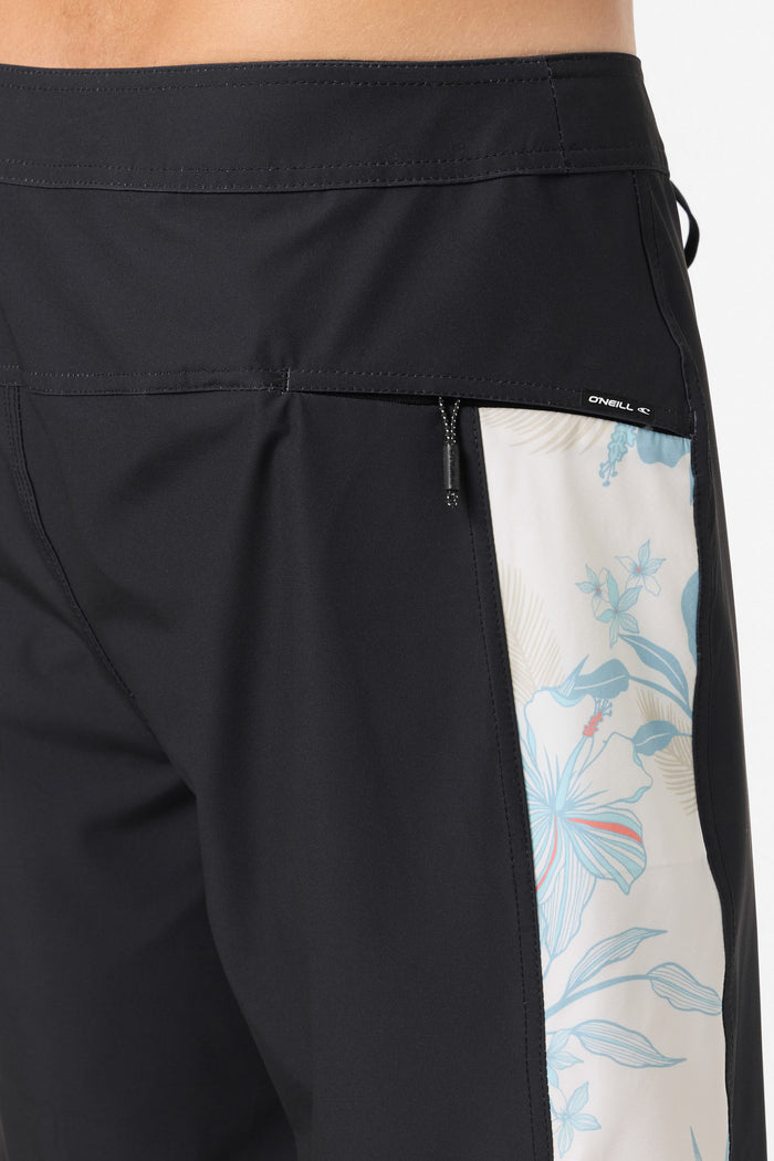 Hyperfreak Tech Panel 18" Boardshorts - Black | O'Neill