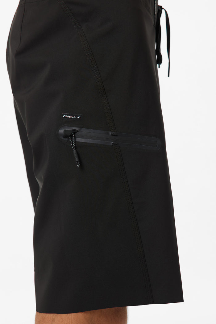 Hyperfreak Tech Solid 19" Boardshorts - Black | O'Neill