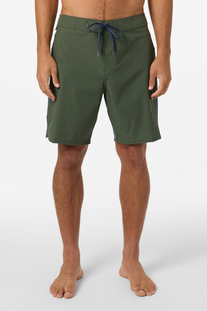 Hyperfreak TRVLR Tech Enduro 19" Boardshorts - Dark Olive | O'Neill