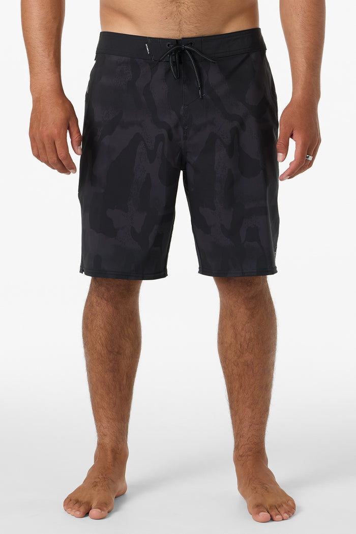 Hyperfreak TRVLR Tech Enduro 19" Boardshorts - Black | O'Neill