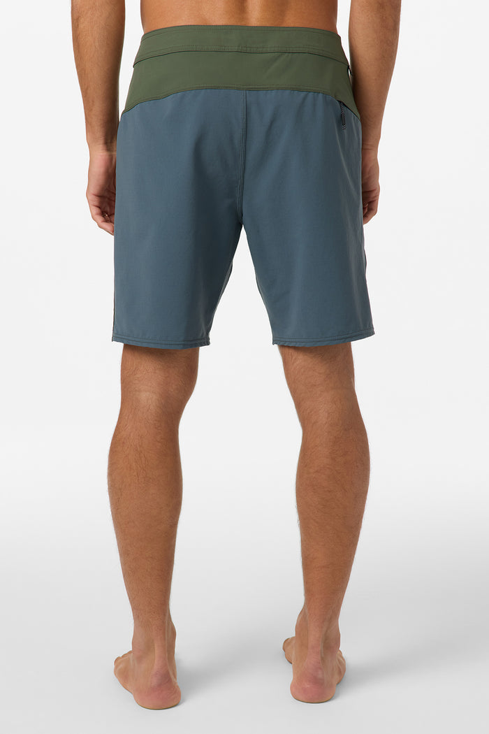 Hyperfreak TRVLR Tech Enduro 19" Boardshorts - Dark Olive | O'Neill