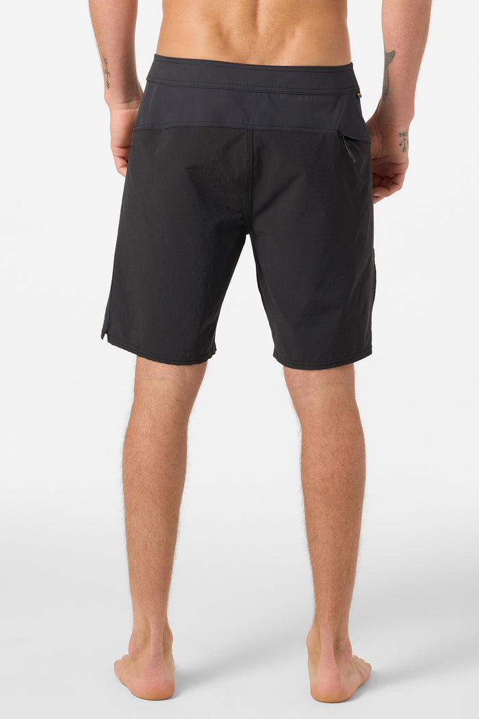Hyperfreak TRVLR Tech Enduro 19" Boardshorts - Phantom | O'Neill