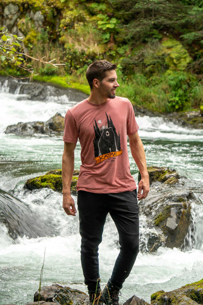 Katmai National Park Alaska T-Shirt, Brooks falls bear