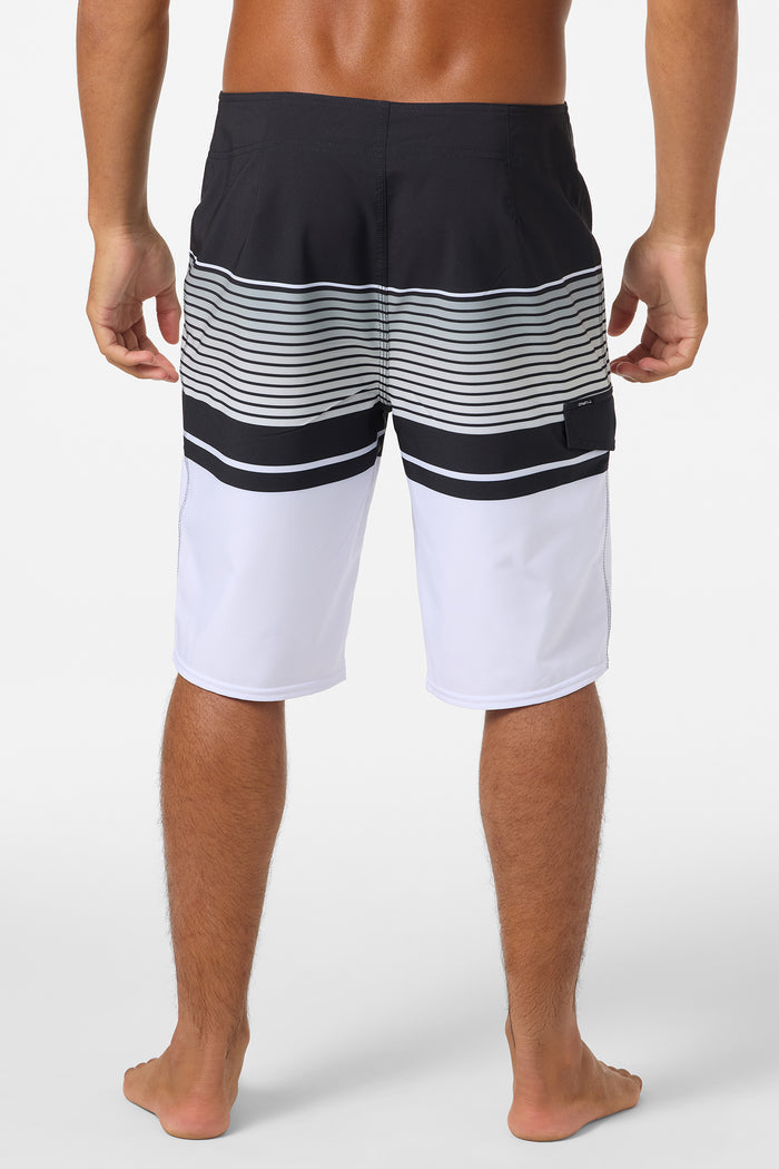 Lennox Stripe 21" Boardshorts - White | O'Neill