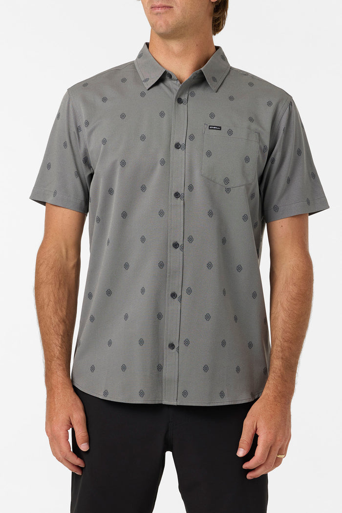 Light Check Geo Standard Fit Shirt - Gargoyle | O'Neill