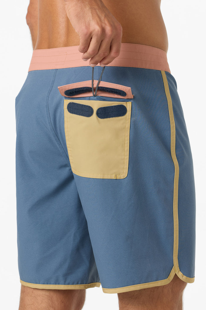 O'Riginals Pigment Scallop 18" Boardshorts - Blue Fusion | O'Neill