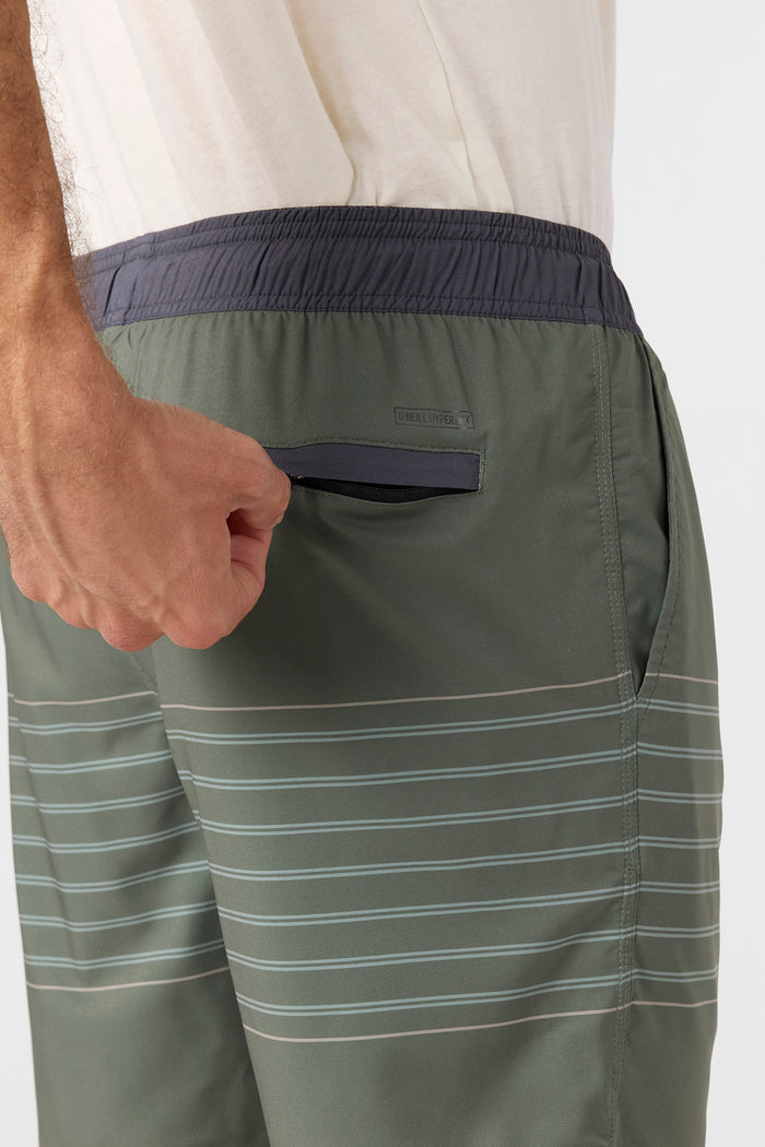 Perform Light Lined Elastic Waist 17" Hybrid Shorts - Dark Olive | O'Neill