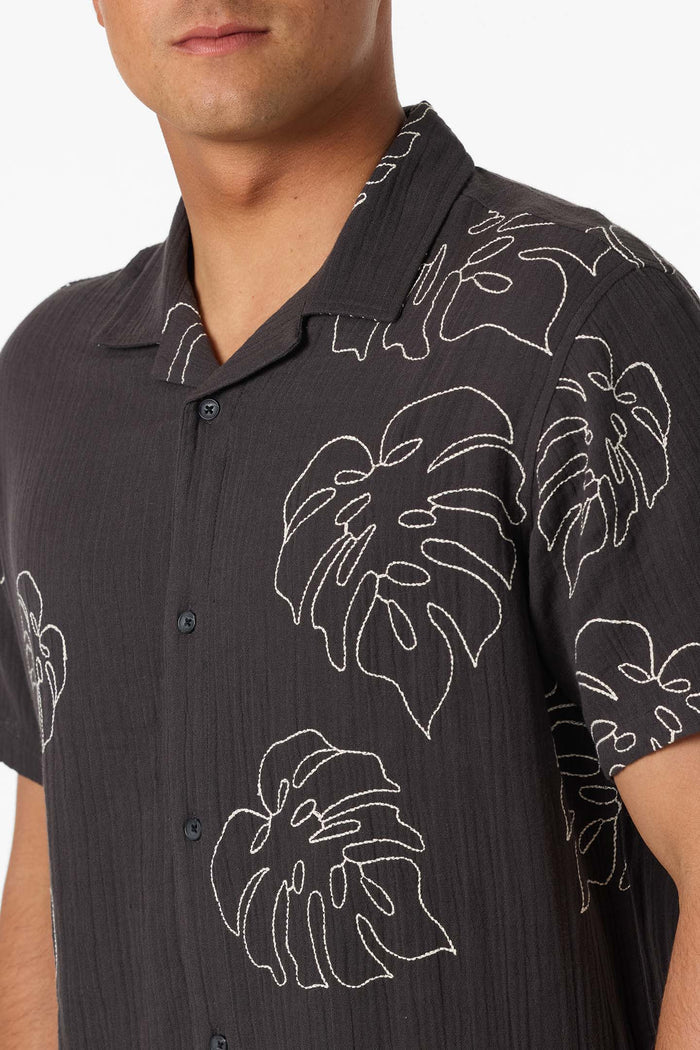 Pipeline Rodeo Monstera Shirt - Phantom | O'Neill