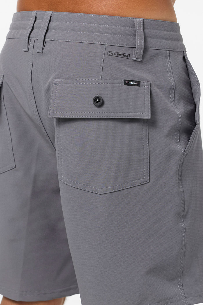 Recon Hybrid 18" Hybrid Shorts - Grey | O'Neill
