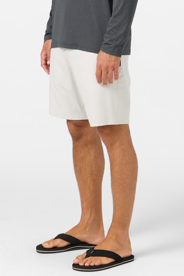 Reserve Light Check 19" Hybrid Shorts - Fog | O'Neill