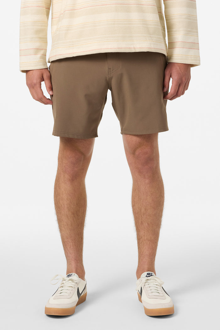 Reserve Solid 17" Hybrid Shorts - Chocolate Chip | O'Neill