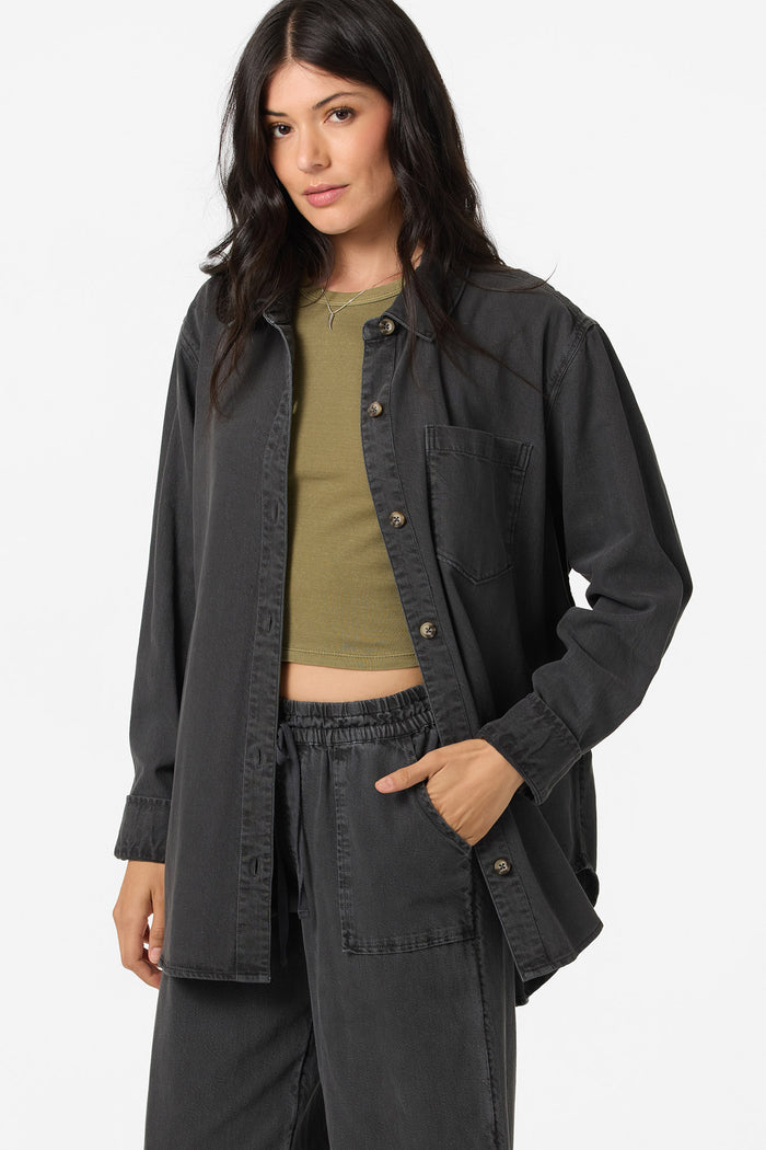 Sevie Shacket - Washed Black | O'Neill