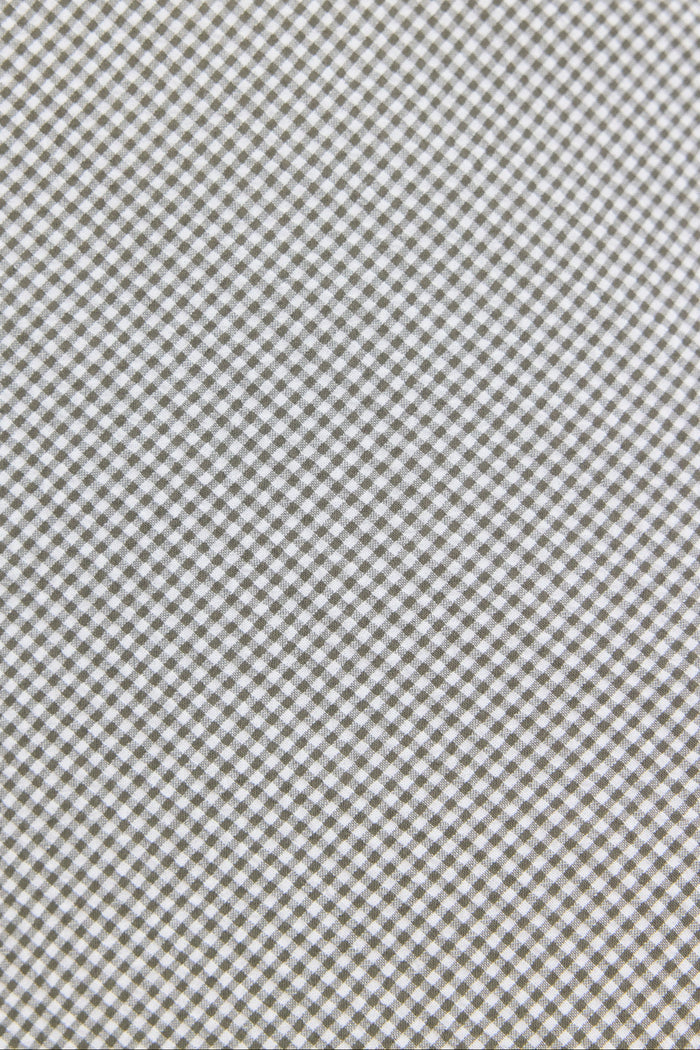 Textured fabric pattern with a subtle checkered design.
col_pattern