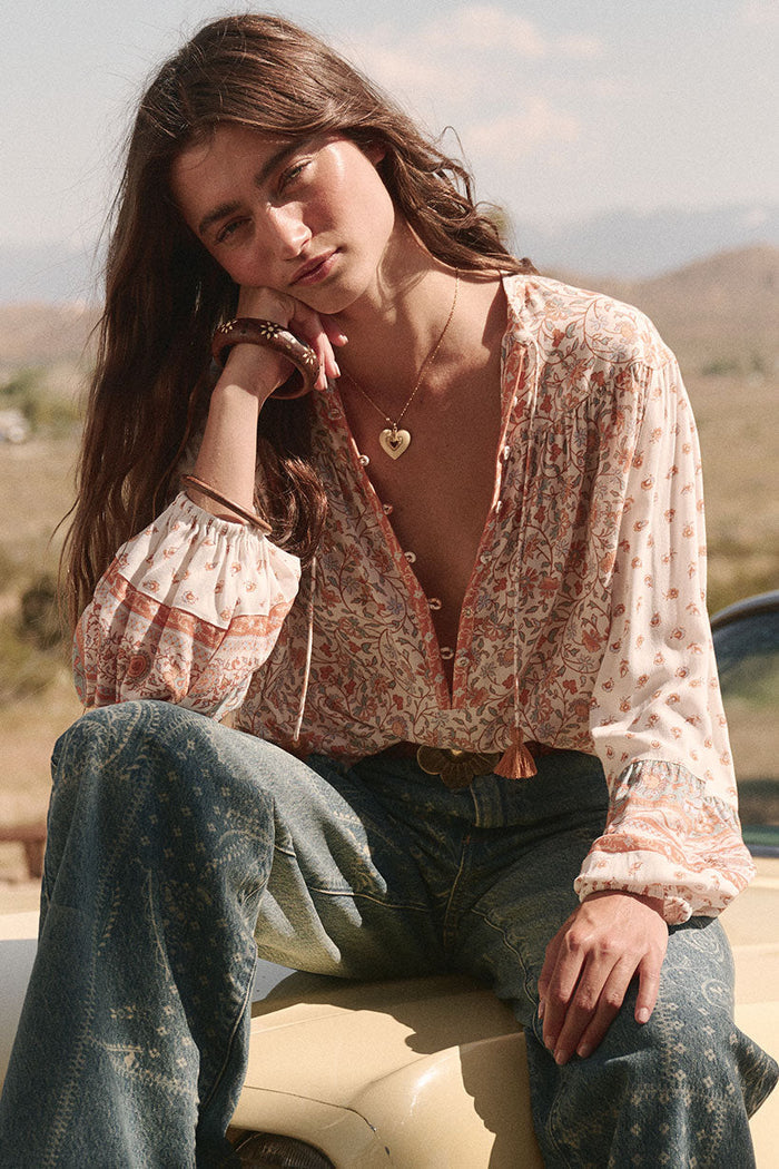 Spell-SunshineBandit-Blouse-DesertSage-5781_ff7b48c7-9553-473c-b02f-0c3f9ed331b3.jpg