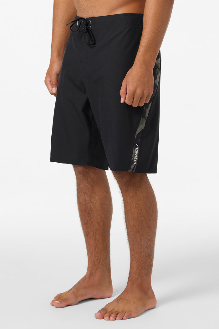 Superfreak 20" Boardshorts - Camo | O'Neill