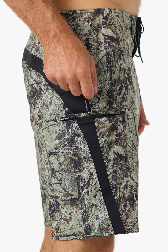 Superfreak 20" Boardshorts - Seagrass | O'Neill