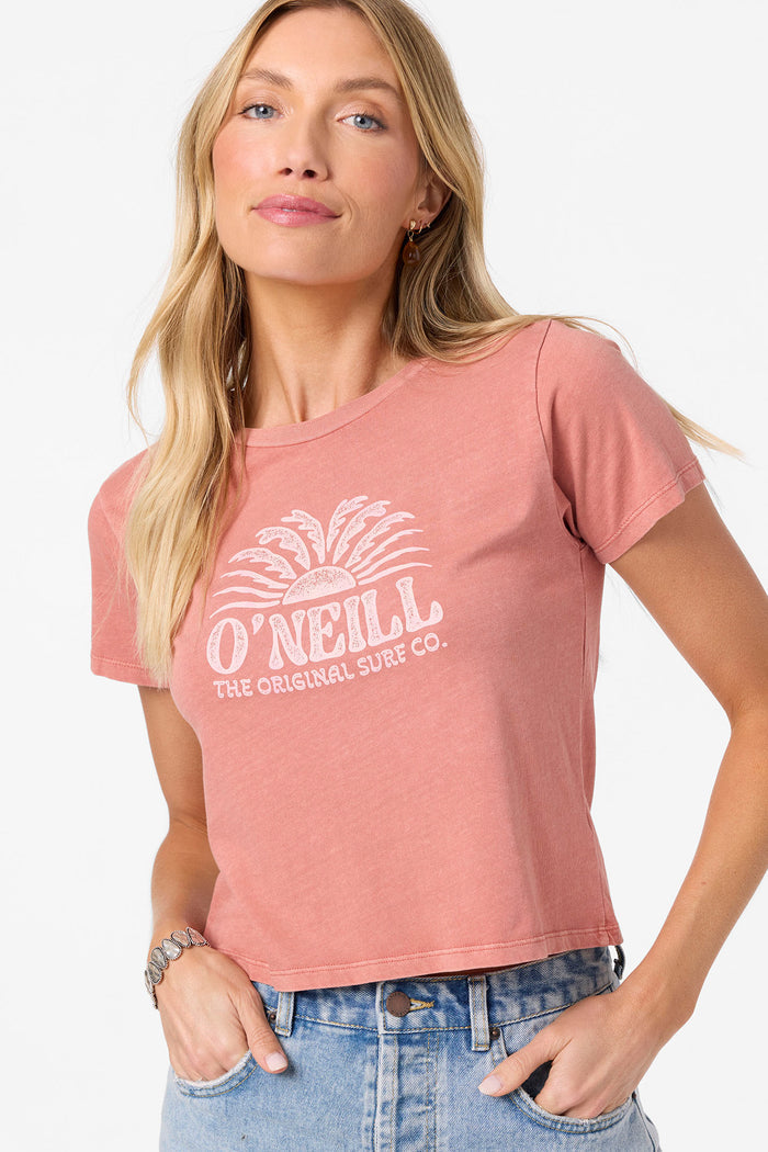 Throne Fitted Tee - Canyon Rose | O'Neill