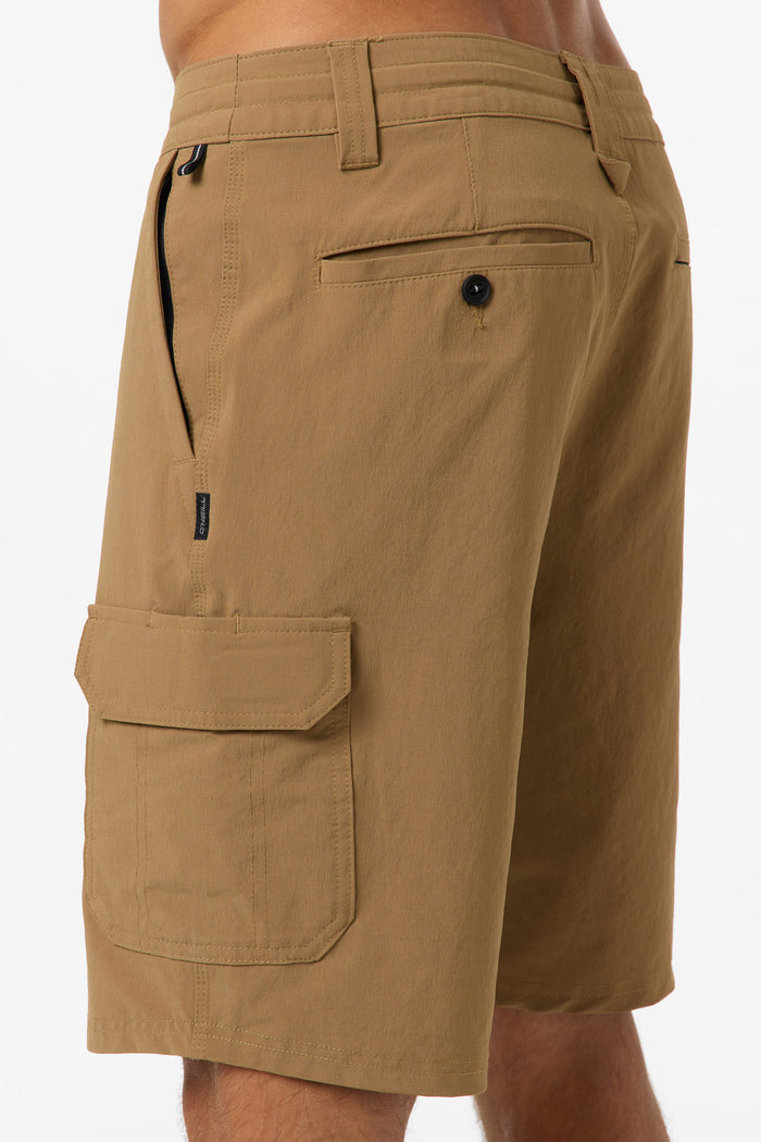 TRVLR Cargo  20" Hybrid Shorts - Check w/ Morgan - Dark Khaki | O'Neill