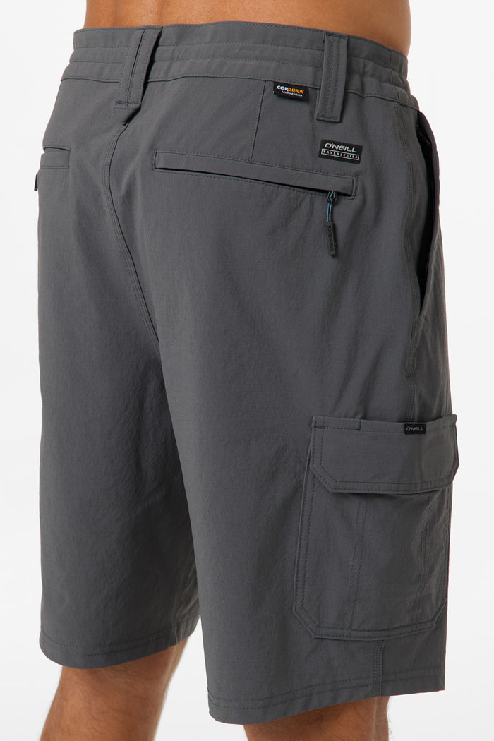TRVLR Cargo  20" Hybrid Shorts - Dark Shadow | O'Neill
