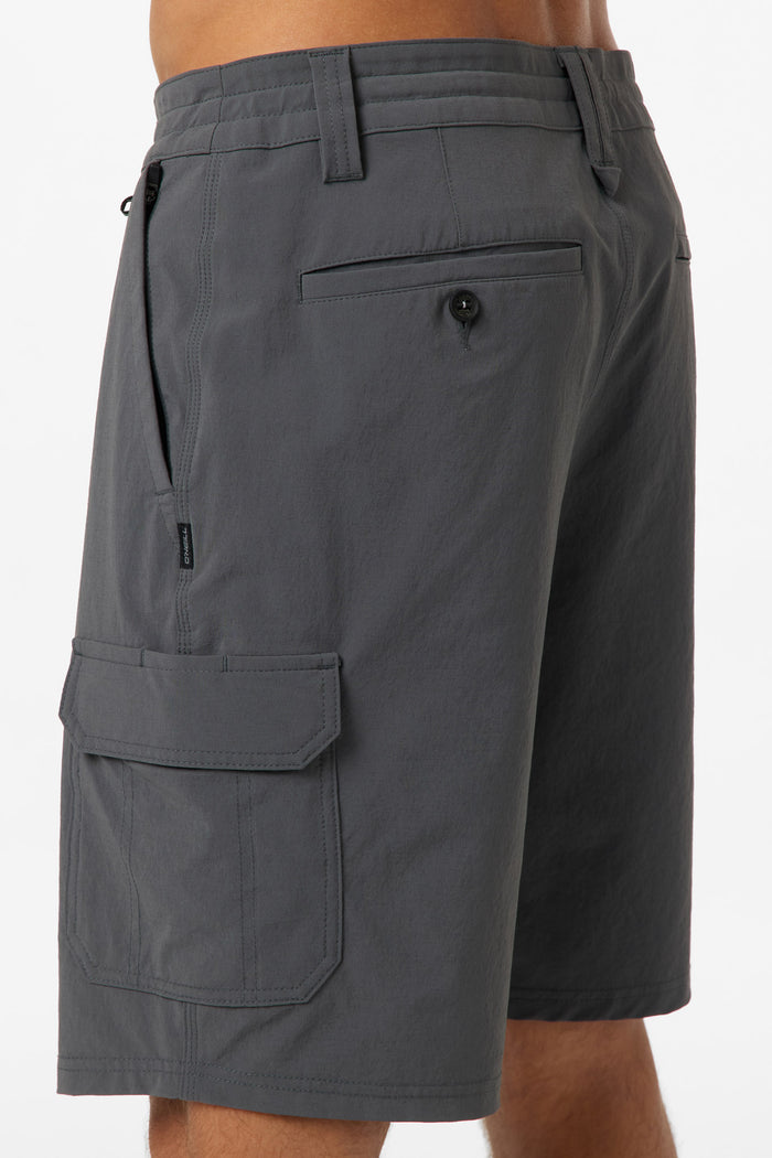 TRVLR Cargo  20" Hybrid Shorts - Dark Shadow | O'Neill