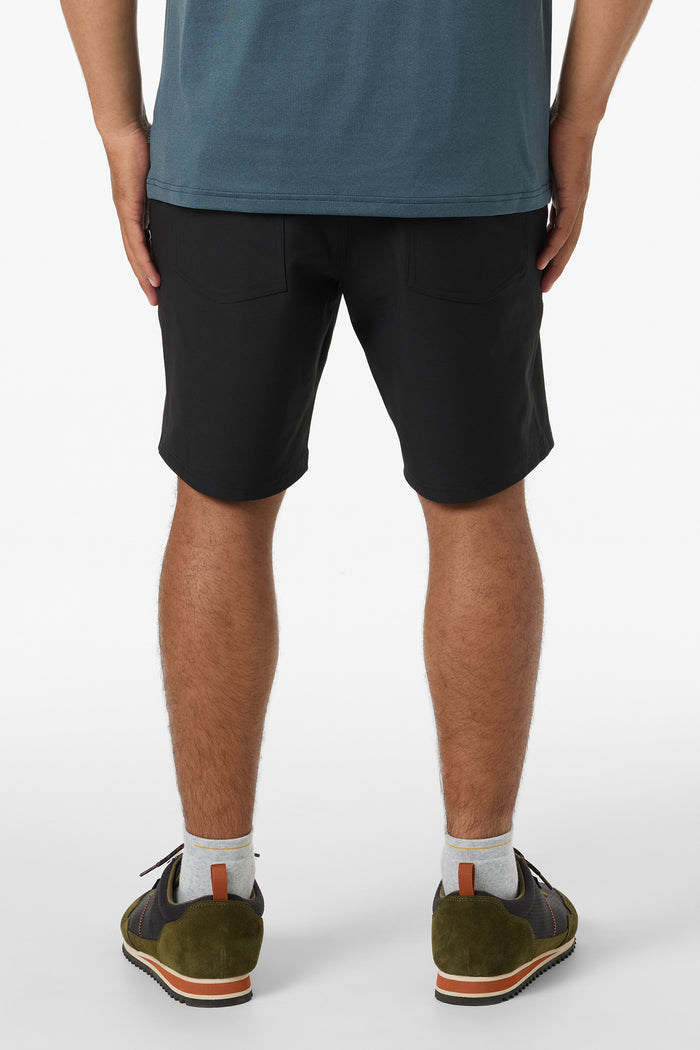 TRVLR Recon 18" Hybrid Shorts - Black | O'Neill