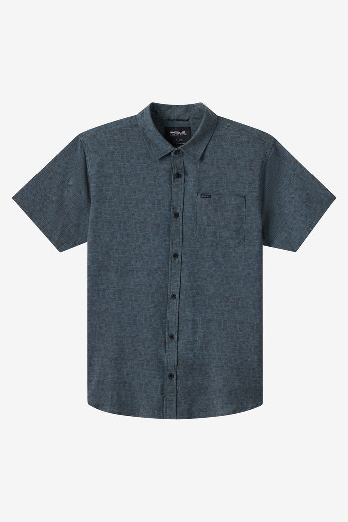 TRVLR UPF Standard Fit Shirt - Black | O'Neill
