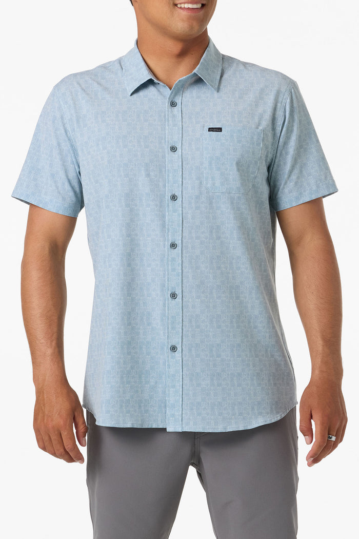 TRVLR UPF Standard Fit Shirt - Lead | O'Neill