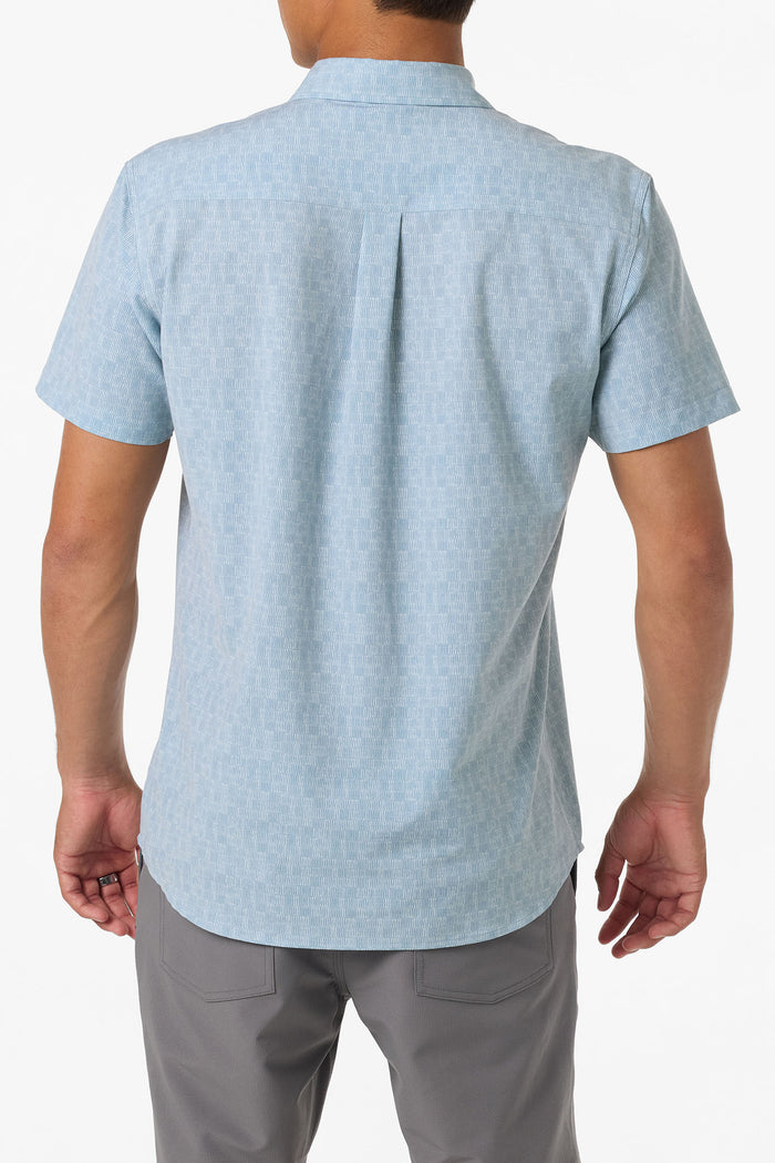 TRVLR UPF Standard Fit Shirt - Lead | O'Neill