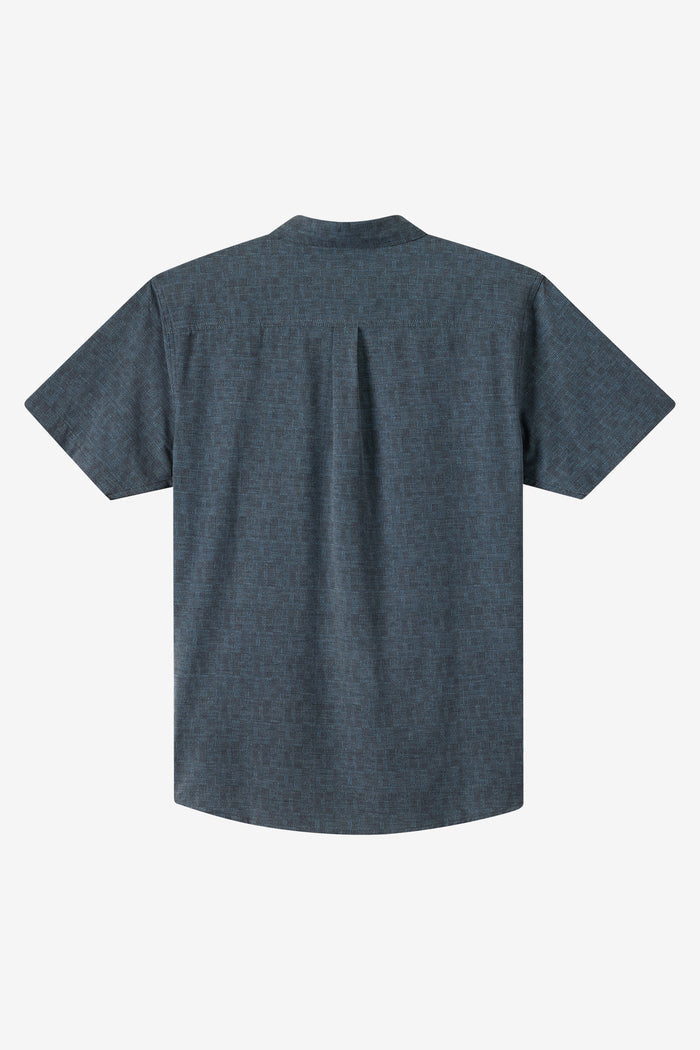TRVLR UPF Standard Fit Shirt - Black | O'Neill