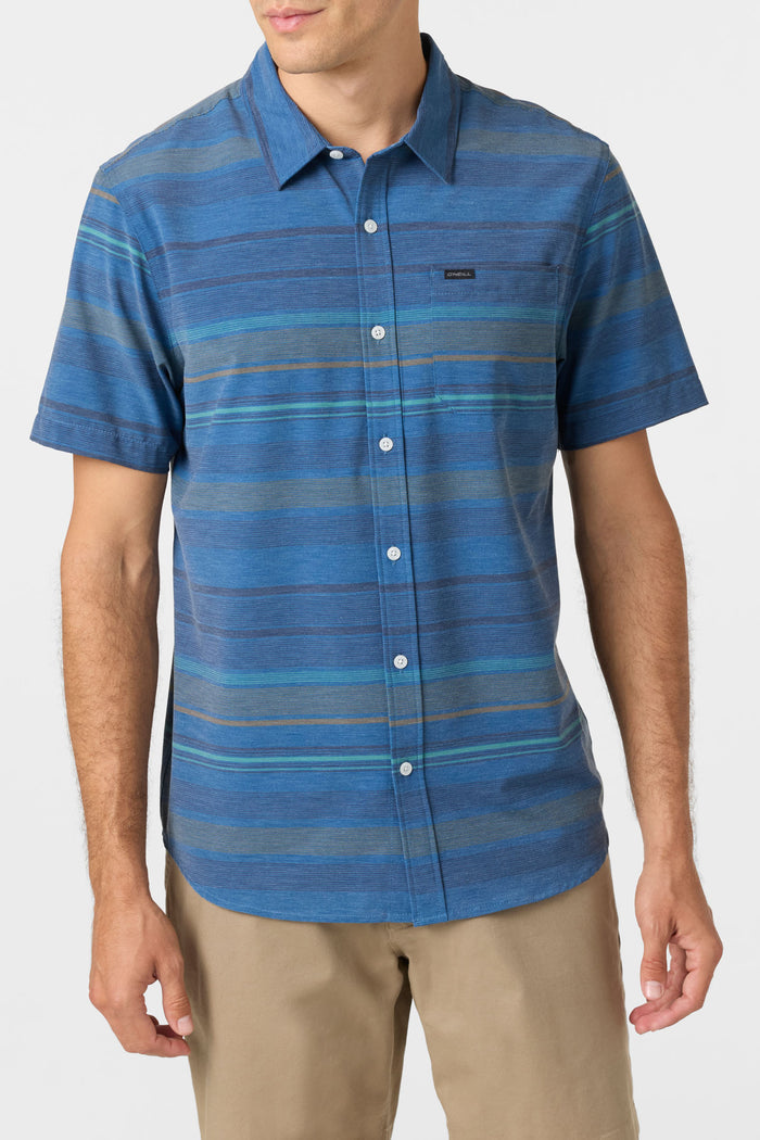 TRVLR UPF Traverse Relaxed Fit Shirt - Midnight Navy | O'Neill