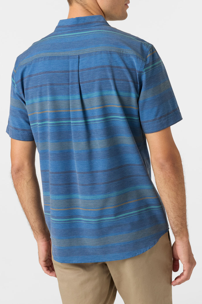 TRVLR UPF Traverse Relaxed Fit Shirt - Midnight Navy | O'Neill