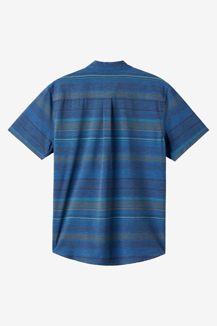 TRVLR UPF Traverse Relaxed Fit Shirt - Midnight Navy | O'Neill