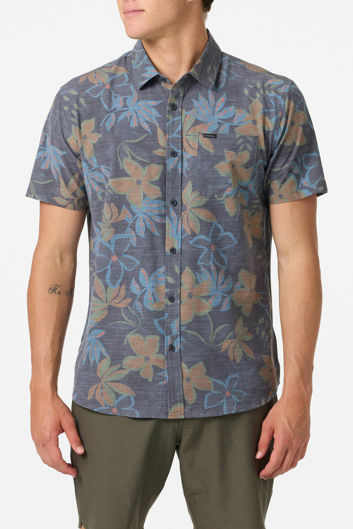 TRVLR UPF Traverse Slub Standard Fit Shirt - Black | O'Neill