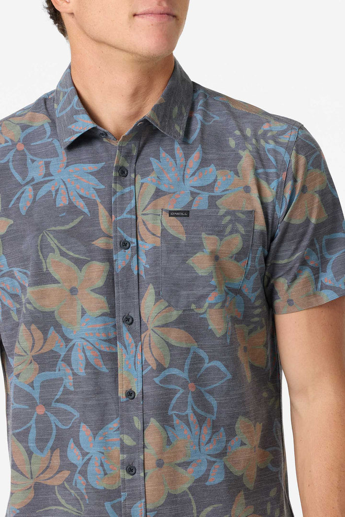 TRVLR UPF Traverse Slub Standard Fit Shirt - Black | O'Neill