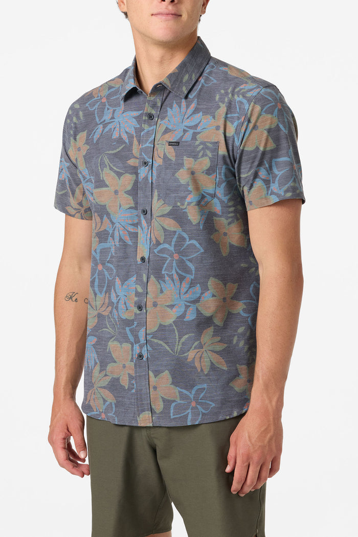 TRVLR UPF Traverse Slub Standard Fit Shirt - Black | O'Neill