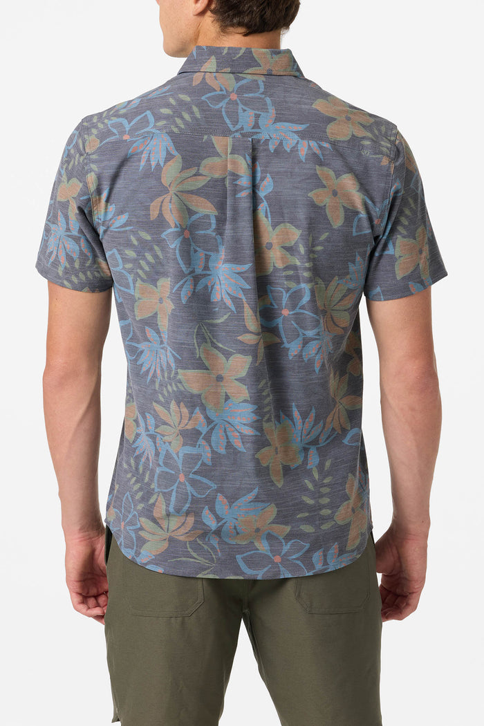 TRVLR UPF Traverse Slub Standard Fit Shirt - Black | O'Neill