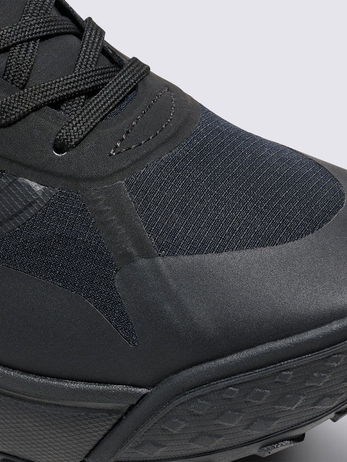 Zapatilla Adulto MTE Crosspath Negro Vans