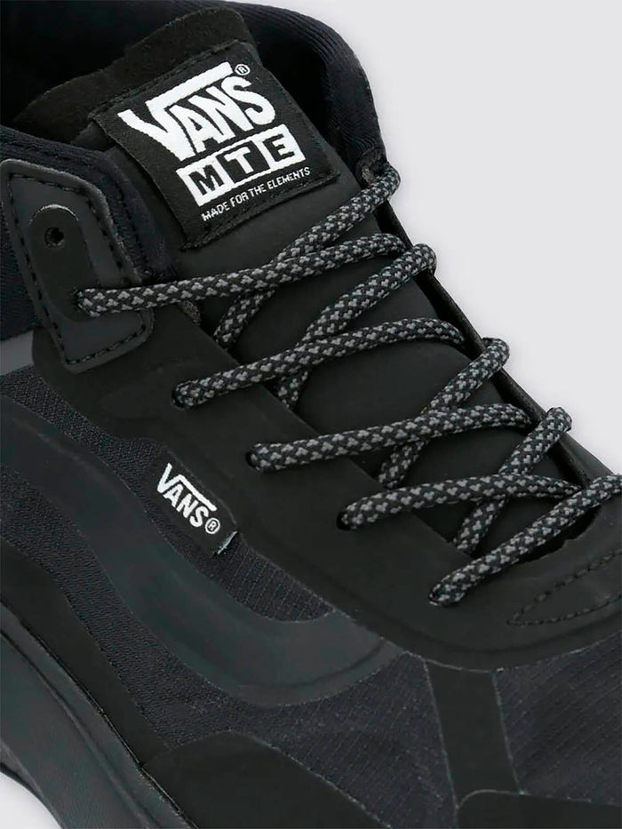 Zapatilla Adulto Mte Crosspath Mid Negro Vans