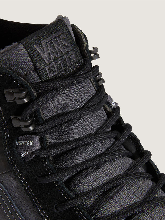Zapatilla Adulto MTE Sk8-Hi Gore-Tex Negro Vans
